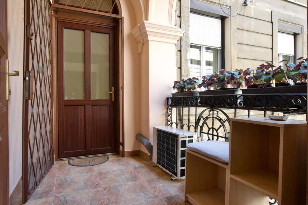 Standard Apartment By Hi5 - St. King Street 16. Βουδαπέστη Εξωτερικό φωτογραφία